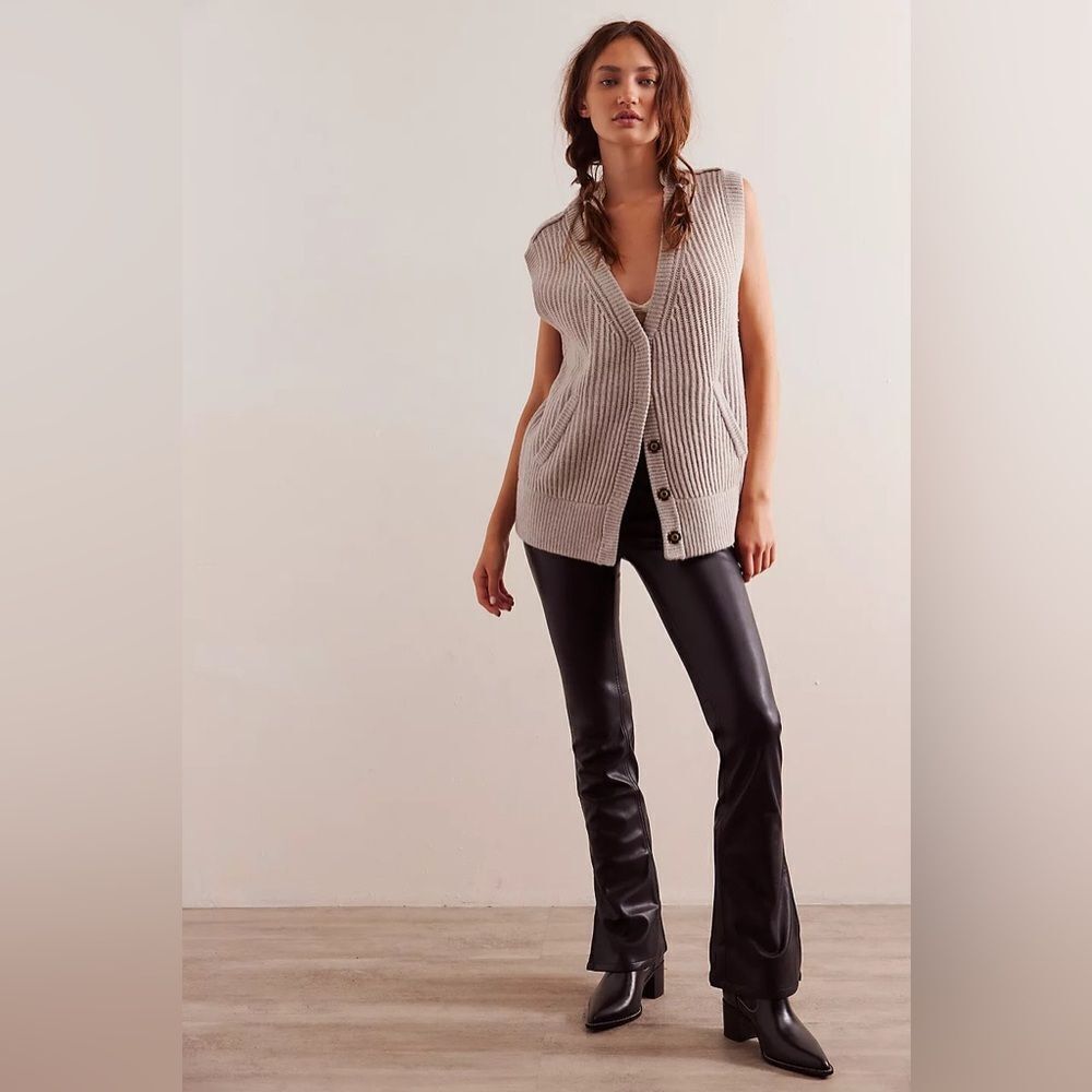 NEW FREE PEOPLE level up vegan slit boot jegging in black